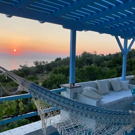 Azul Villa Isomata